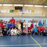 Foto de grup de l'Encontre d'Handbol a Pasqua d'Escoles de Benissa