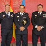 Antonio Páez amb altres membres de la policia local