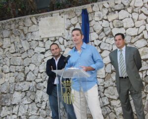 Pepe Ribes inaugura l'avinguda que porta el seu nom