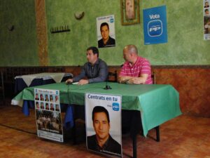 Juan Bautista Roselló i Xavier Estupiñá es reuneixen amb els empresaris abans de les eleccions locals de 2011