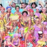 La filà Corsàries, guanyadores del 1r Premi de la cercavila humorística de Moros i Cristians de Benissa de 2011