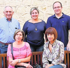 Els càrrecs dels Moros i Cristians de Benissa Els càrrecs dels Moros i Cristians de Benissa