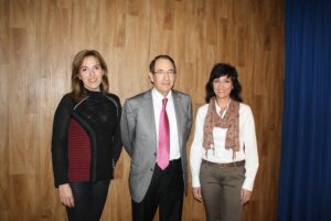 Bernabé Tierno amb les regidores de Cultura i Participació Ciutadana