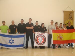 Participants al taller de Krav magà
