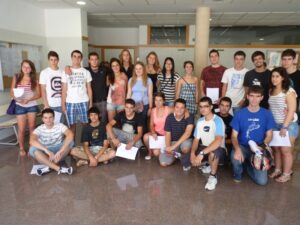Estudiants de l'IES Josep Iborra Estudiants de l'IES Josep Iborra