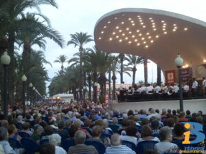 La Banda de Benissa a l'Explanada d'Alacant