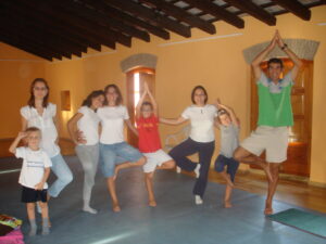Els participants al curs de ioga per a xiquets a Benissa Els participants al curs de ioga per a xiquets a Benissa