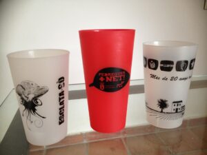 Gots de plàstic reutilitzables