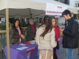 Taula de vacunes contra la violència de gènere a Benissa