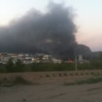 Incendi a la nau de Suministros Hosteleros. Foto de @josemariaserna