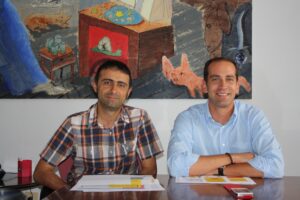 Arturo Poquet i Pere Tent, tècnic d'Esports, presenten les activitats d'estiu de la piscina coberta de Benissa