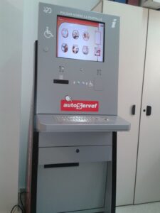 El caixer autoservef a Creama Benissa