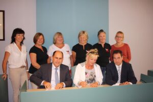 Signatura del conveni entre Akira i els ajuntaments de Benissa i Teulada