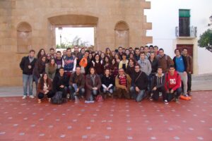 El grup d'alumnes de la Universitat d'Alacant que va visitar Benissa