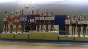 El podi de l'encontre de gimnàstica rítmica. L'equip infantil de Benissa en 3r lloc