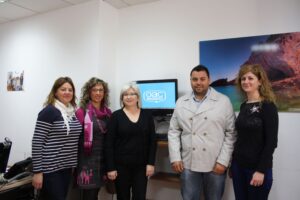 El personal de l'OAC de Benissa amb el regidor Jorge Ivars