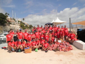 Voluntaris a la XIII Neteja Submarina i Litoral de Benissa