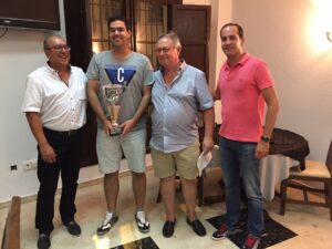 Llliurament de trofeus als colombaires