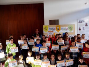 Els xiquets que van participar a la fase zonal d'escacs a Benissa