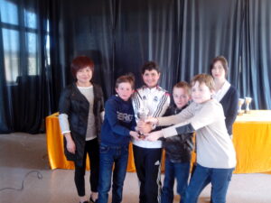 Xiquets participants al Torneig d'escacs per equips de col·legis