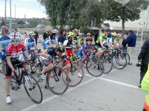 Corredors a la prova de ciclisme celebrada a Benissa