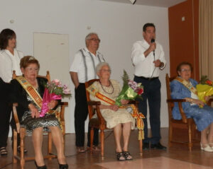 La regina i les dames d'honor de la tercera edat de Benissa