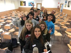 Alumnes de l'IES Josep Iborra de Benissa en el taller de doblatge