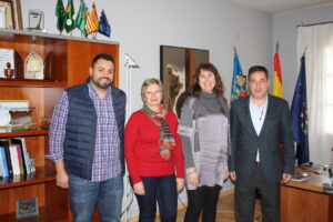 El personal de recursos humans amb el regidor de l'àrea i l'exbatle