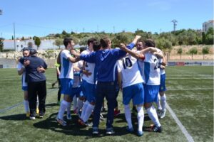El Benissa celebra l'ascens de categoria