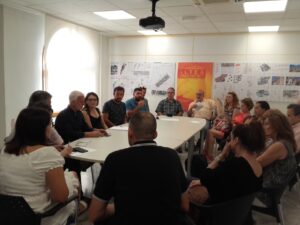 Reunió de Mónica Oltra amb els batles de municipis amb centres Emaús