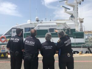 Policies locals a la reunió de coordinació amb servei marítim