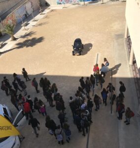 Demostració de vehicles elèctrics a l'IES Josep Iborra