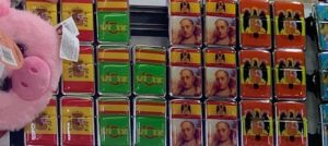 Clauers amb elements feixistes a la Fira de Benissa