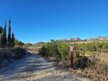 Benissa inicia la senyalització de dotze noves rutes esportives especialitzades en el medi natural