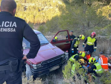 Accident de malson a Benissa: resulta atropellat pel seu propi cotxe i passa 12 hores atrapat davall del vehicle