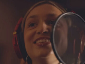 Abril suma la seua veu a ‘Lladres de sobretaula’ al costat de músics de Zoo, Malifeta i La Raiz