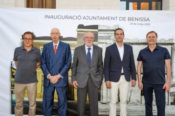 Benissa inaugura el nou Ajuntament en un acte multitudinari i carregat de simbolisme