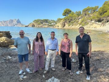 El subdelegat del Govern es compromet a elevar als ministeris la viabilitat del projecte urbanístic Patmore, al litoral ‘verge’ de Benissa